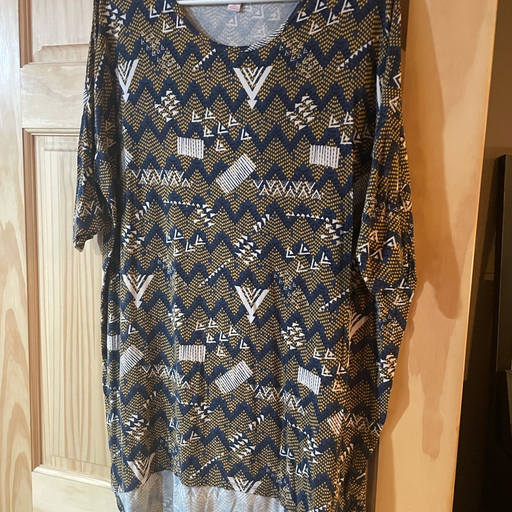 LuLaRoe Navy and Gold Geometric Tunic
